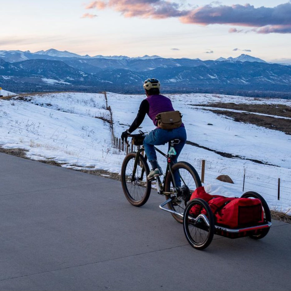 Fahrradanhänger auf Fahrradtour