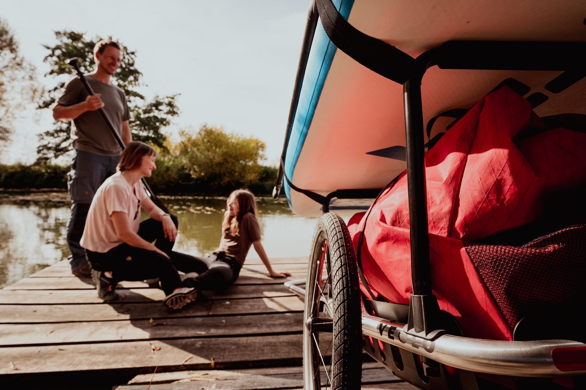 Fahrradanhänger für Kiteboard, Wingboard und Surfboard, maximale Freiheit auf dem Weg zum Pointbreak